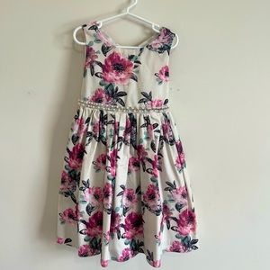 Girls dress size 4